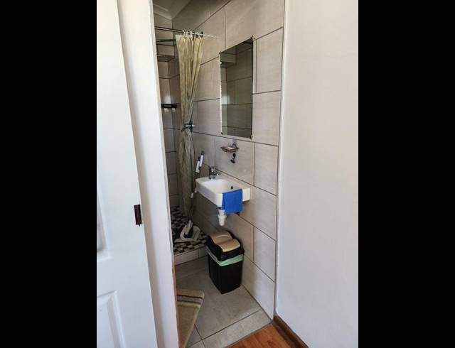 1 BEDROOM PROPERTY TO RENT IN FOREST HILL